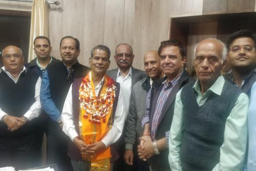 Mayor of Municipal Corporation Mr. Govind Singh ji Tank welcomed by Hotel Association